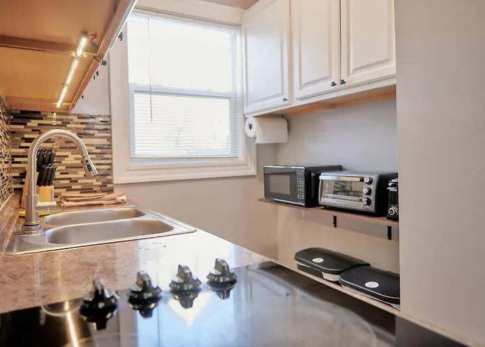 Cozy Apartment 1St 10Min Walk Downtown And City View